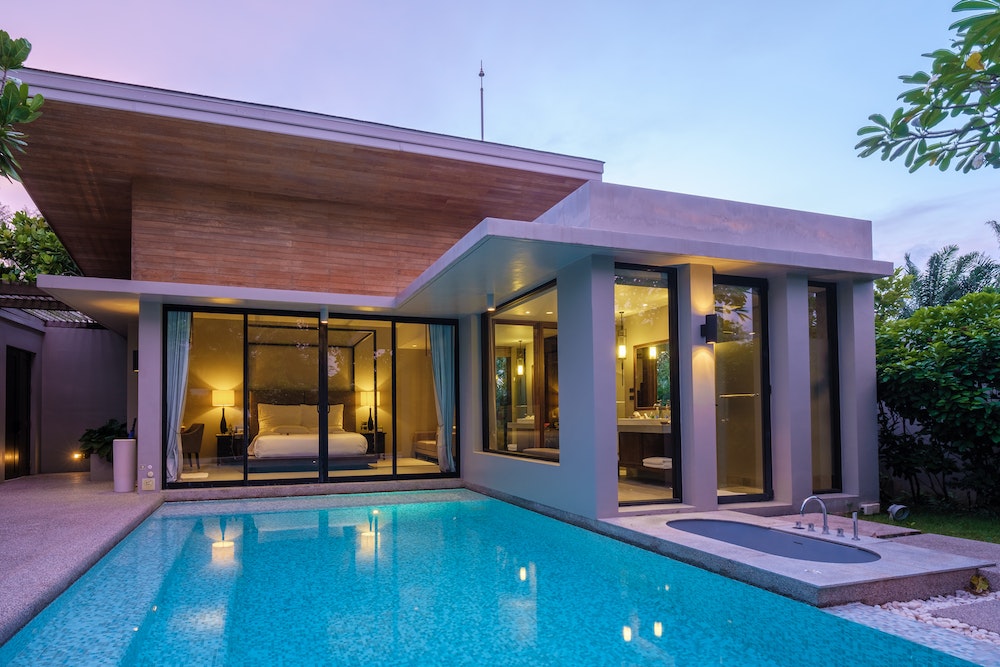 Les piscines à débordement : une touche de sophistication pour votre propriété